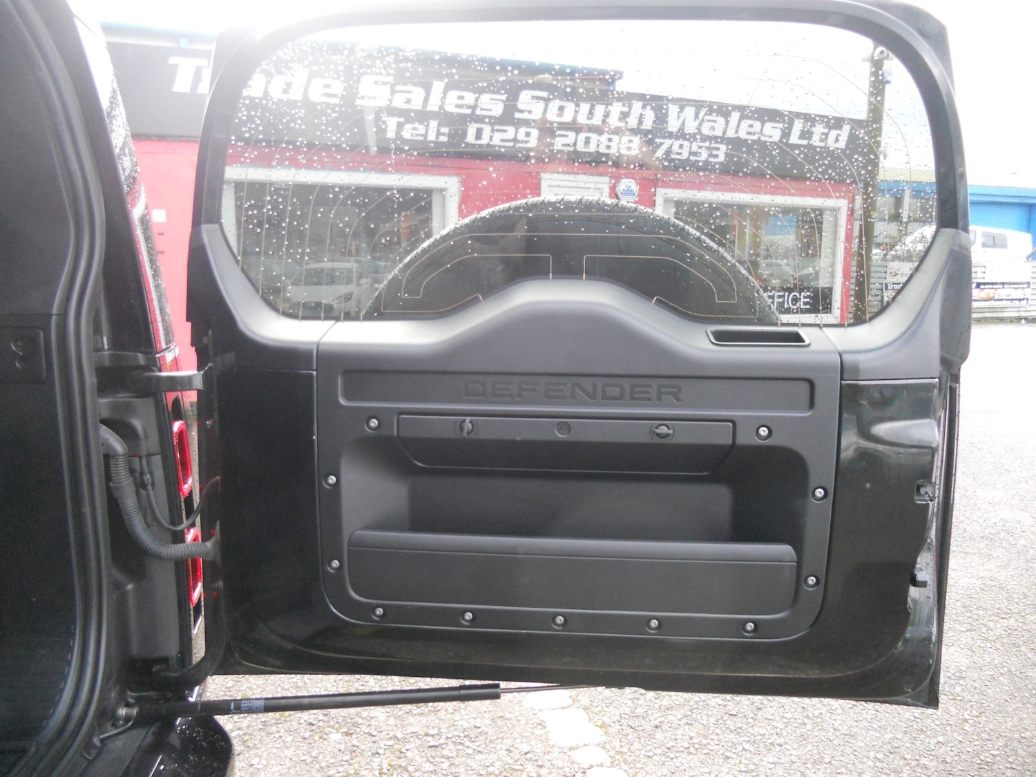 Used Land Rover Defender 2022 for sale - 77282982: Photo 8