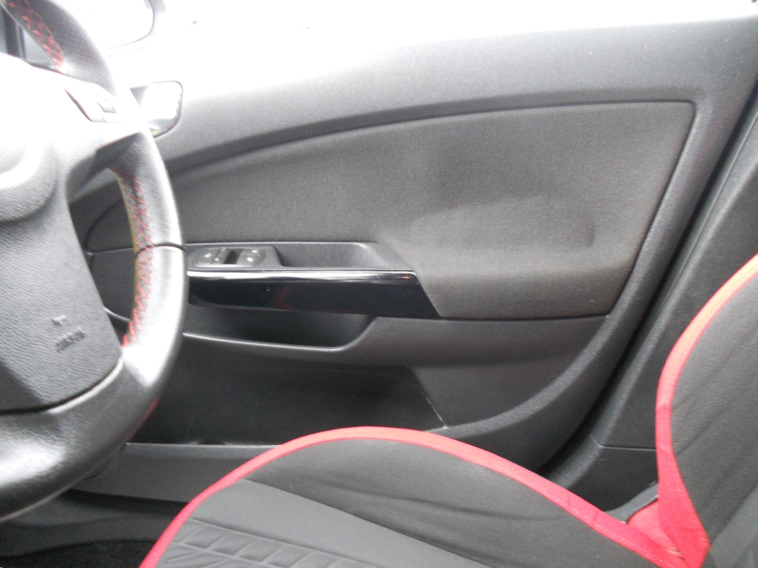 Used Vauxhall Corsa 2011 for sale - 77234010: Photo 17