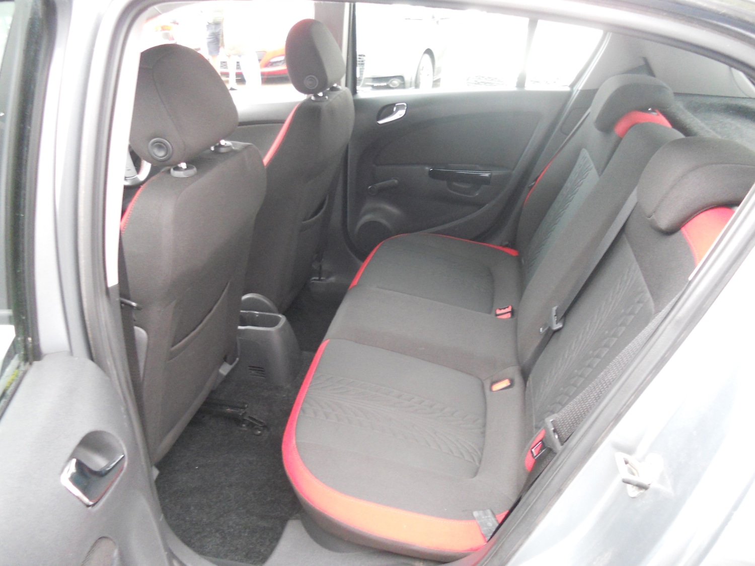 Used Vauxhall Corsa 2011 for sale - 77234010: Photo 8