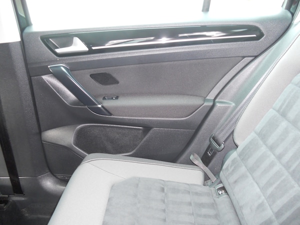Used Volkswagen Golf SV 2016 for sale - 74705380: Photo 16