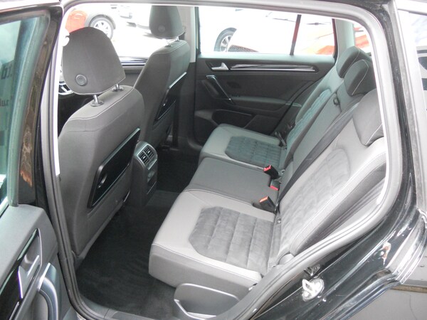 Used Volkswagen Golf SV 2016 for sale - 74705380: Photo 8