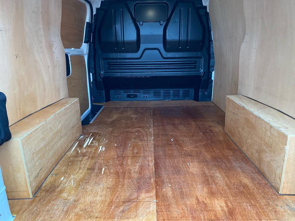 Used Volkswagen Transporter 2025 for sale - 76637818: Photo 13