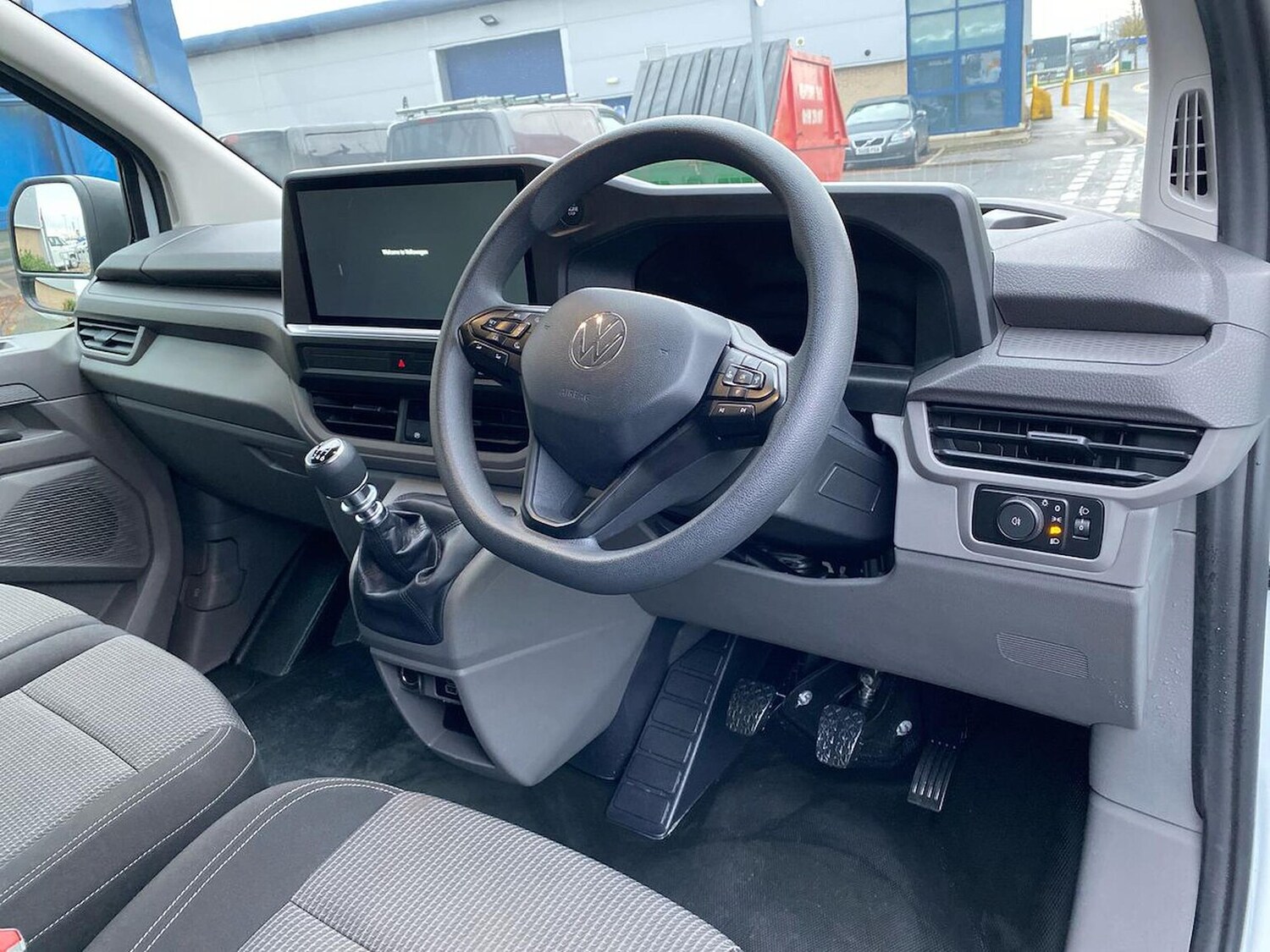 Used Volkswagen Transporter 2025 for sale - 76637818: Photo 14