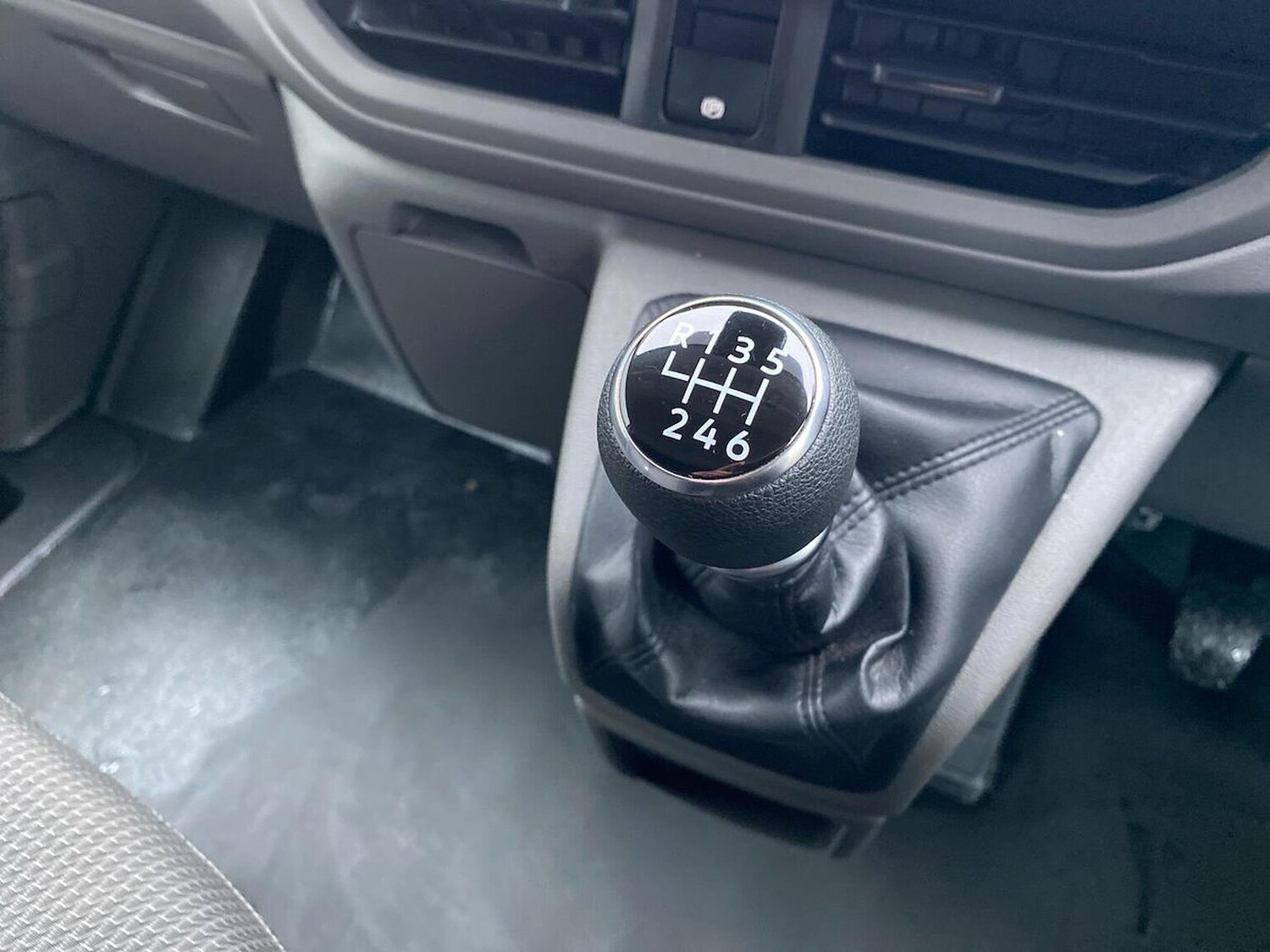 Used Volkswagen Transporter 2025 for sale - 76637818: Photo 22