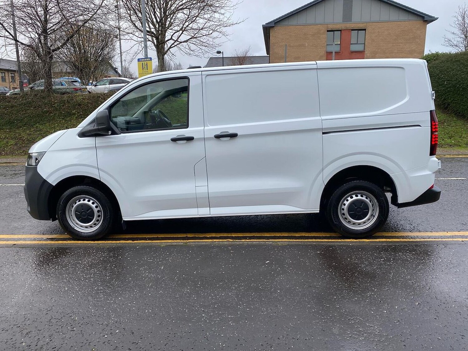 Used Volkswagen Transporter 2025 for sale - 76637818: Photo 29