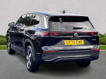 Used Volkswagen Touran 2025 for sale - 75962332: Photo