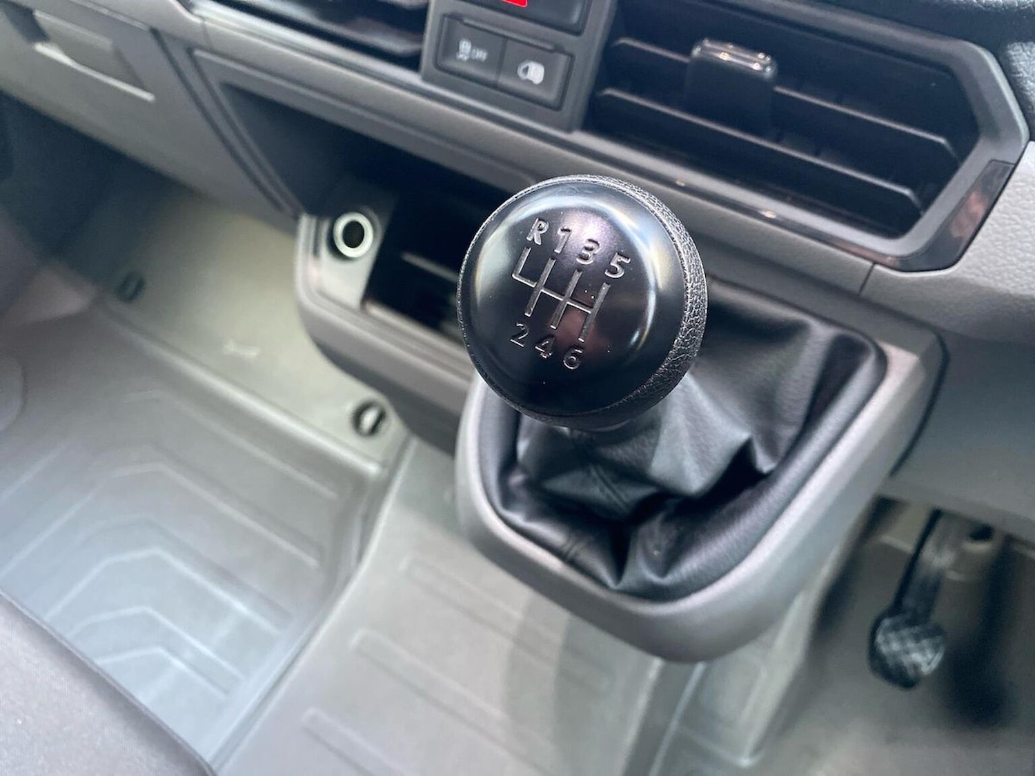 Used Volkswagen Crafter 2024 for sale - 76735601: Photo 20