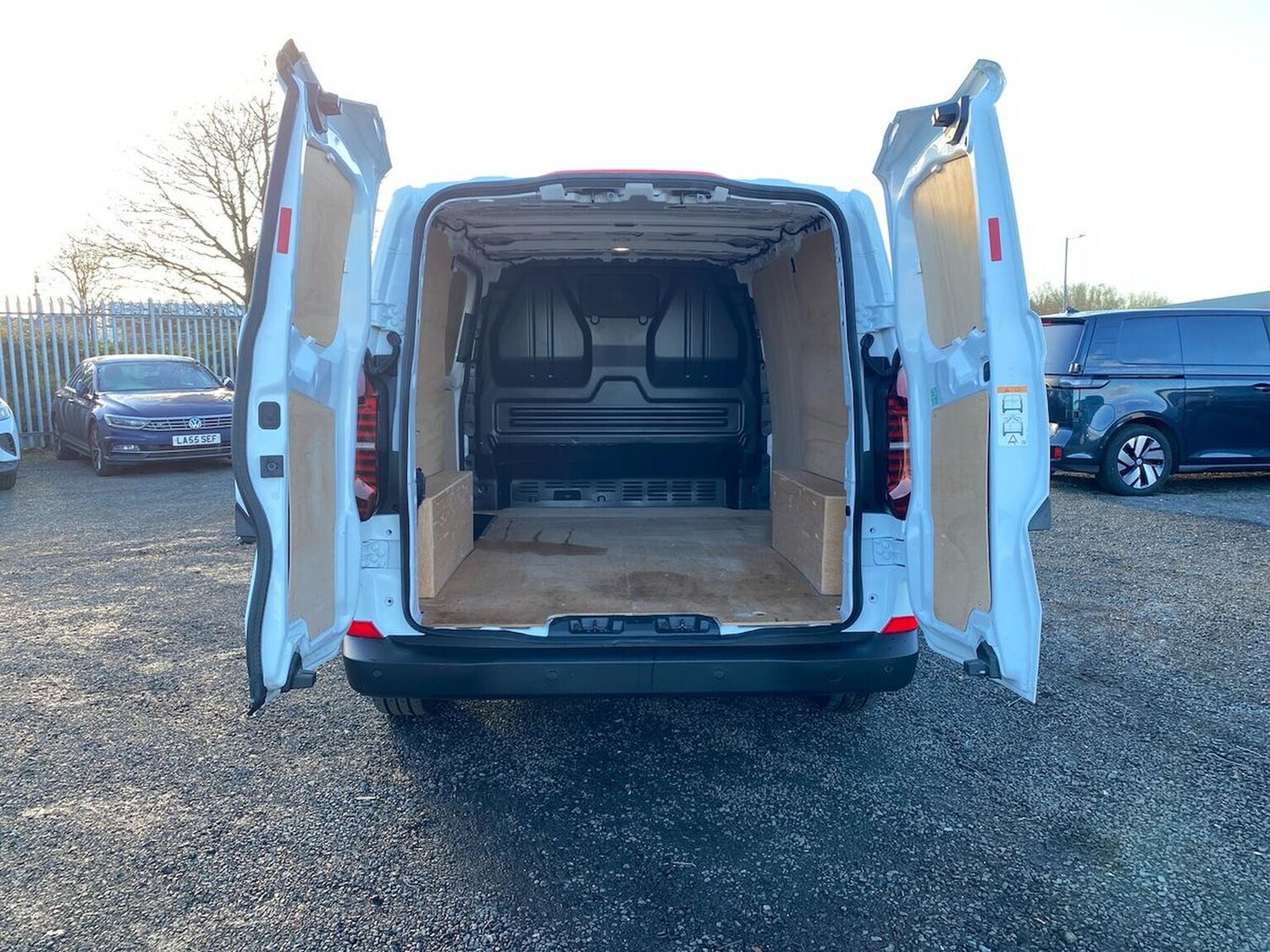 Used Volkswagen Transporter 2025 for sale - 76643549: Photo 33