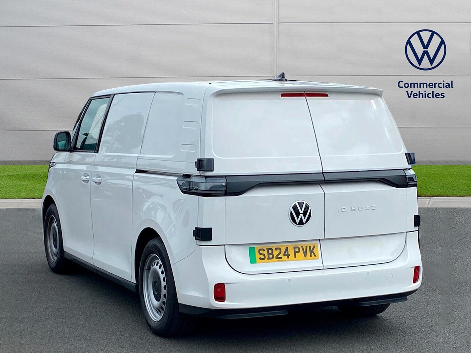 Used Volkswagen ID.Buzz 2024 for sale - 77488745: Photo 3