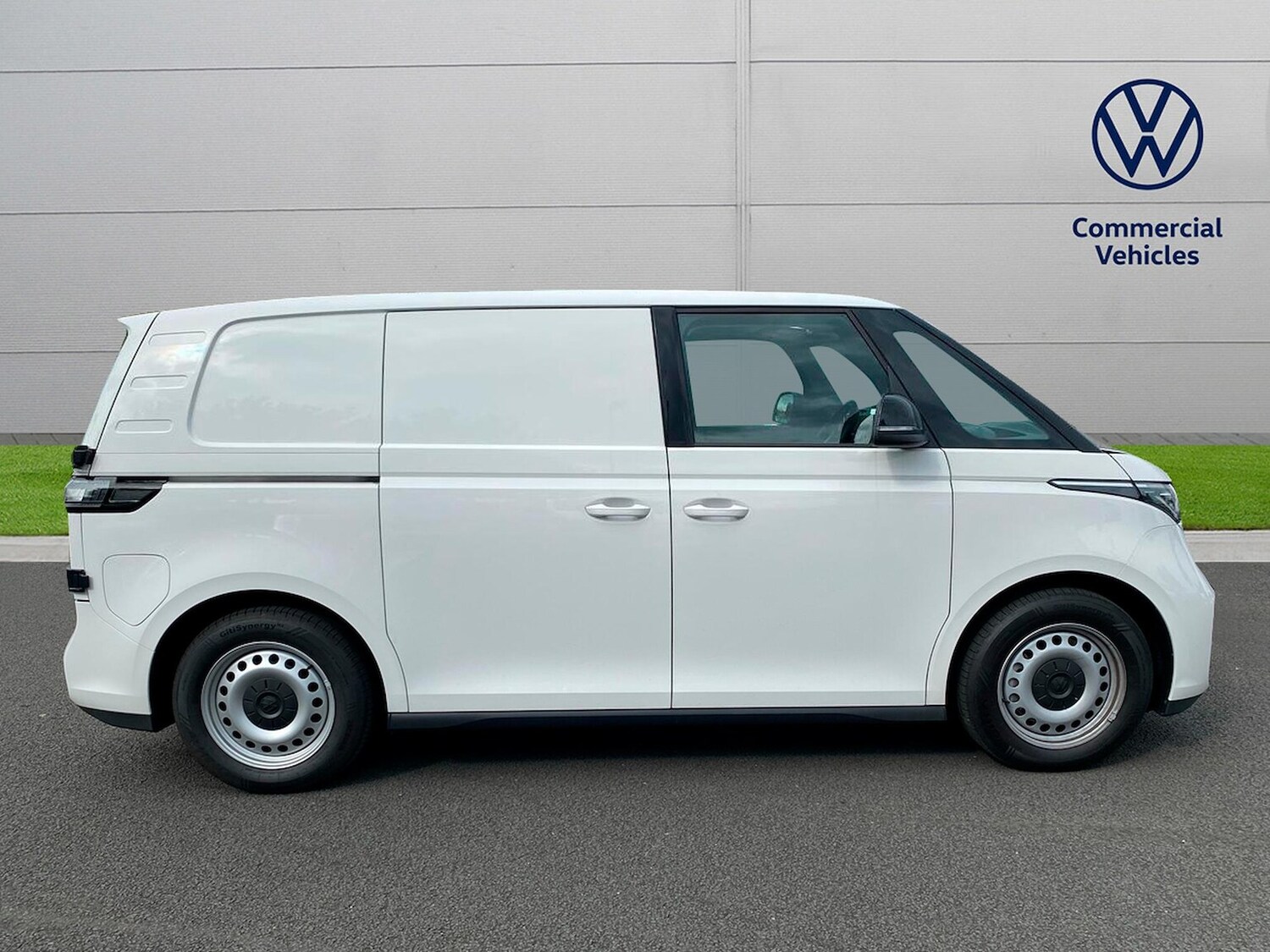 Used Volkswagen ID.Buzz 2024 for sale - 77488745: Photo 4