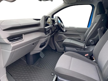 Used Volkswagen Transporter 2025 for sale - 77689543: Photo