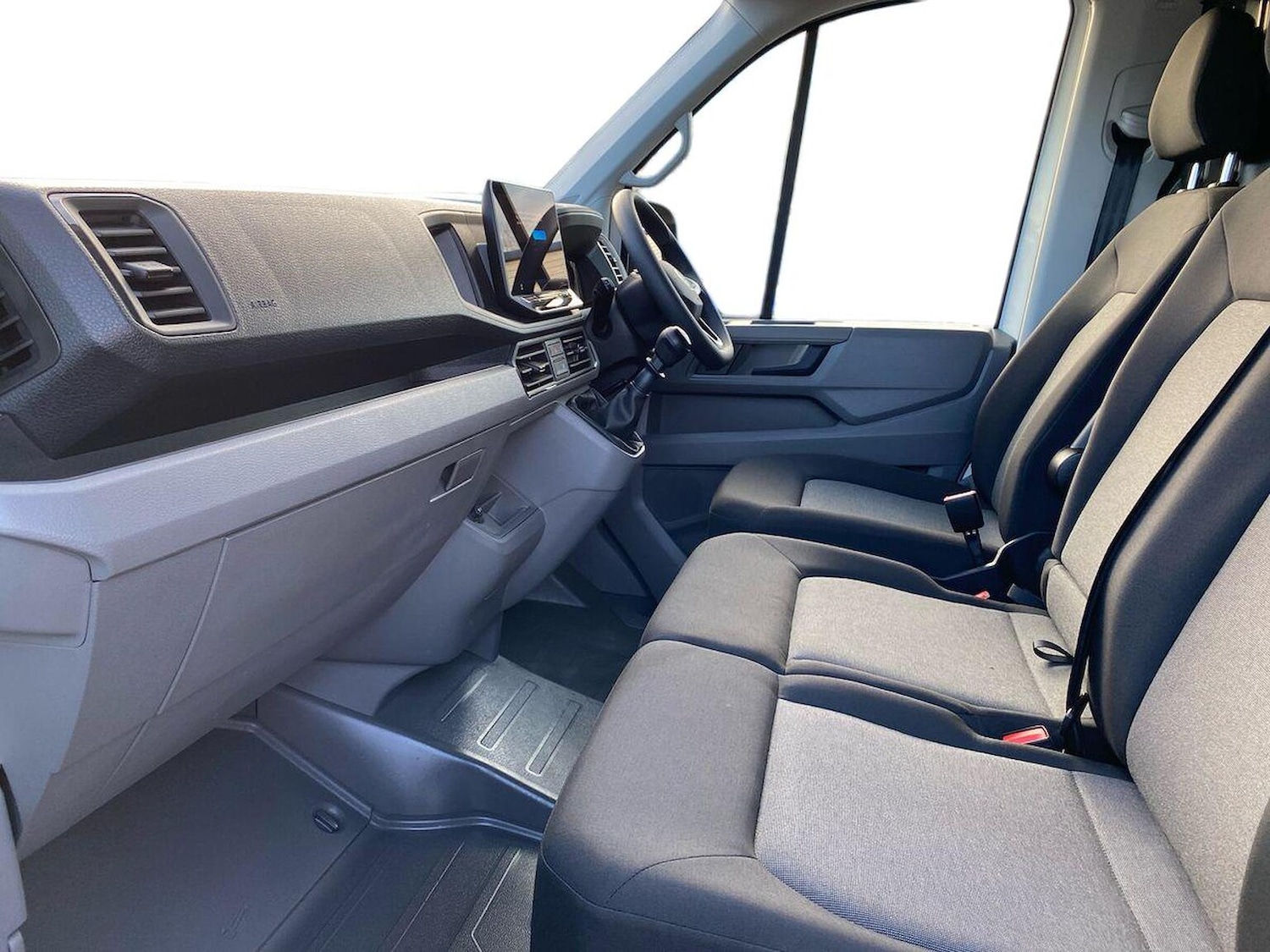 Used Volkswagen Crafter 2024 for sale - 76578335: Photo 2