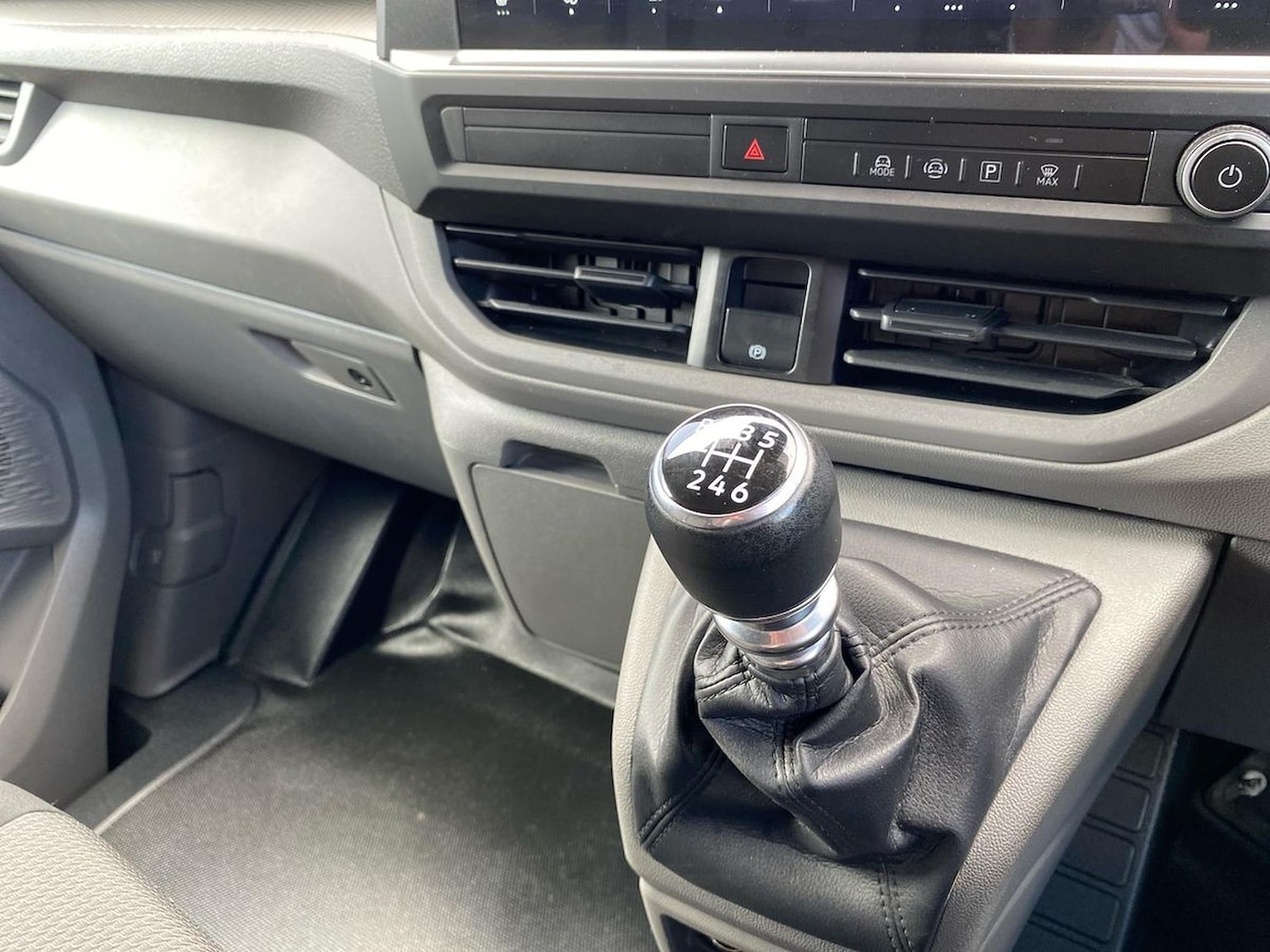 Used Volkswagen Transporter 2025 for sale - 78195401: Photo 22