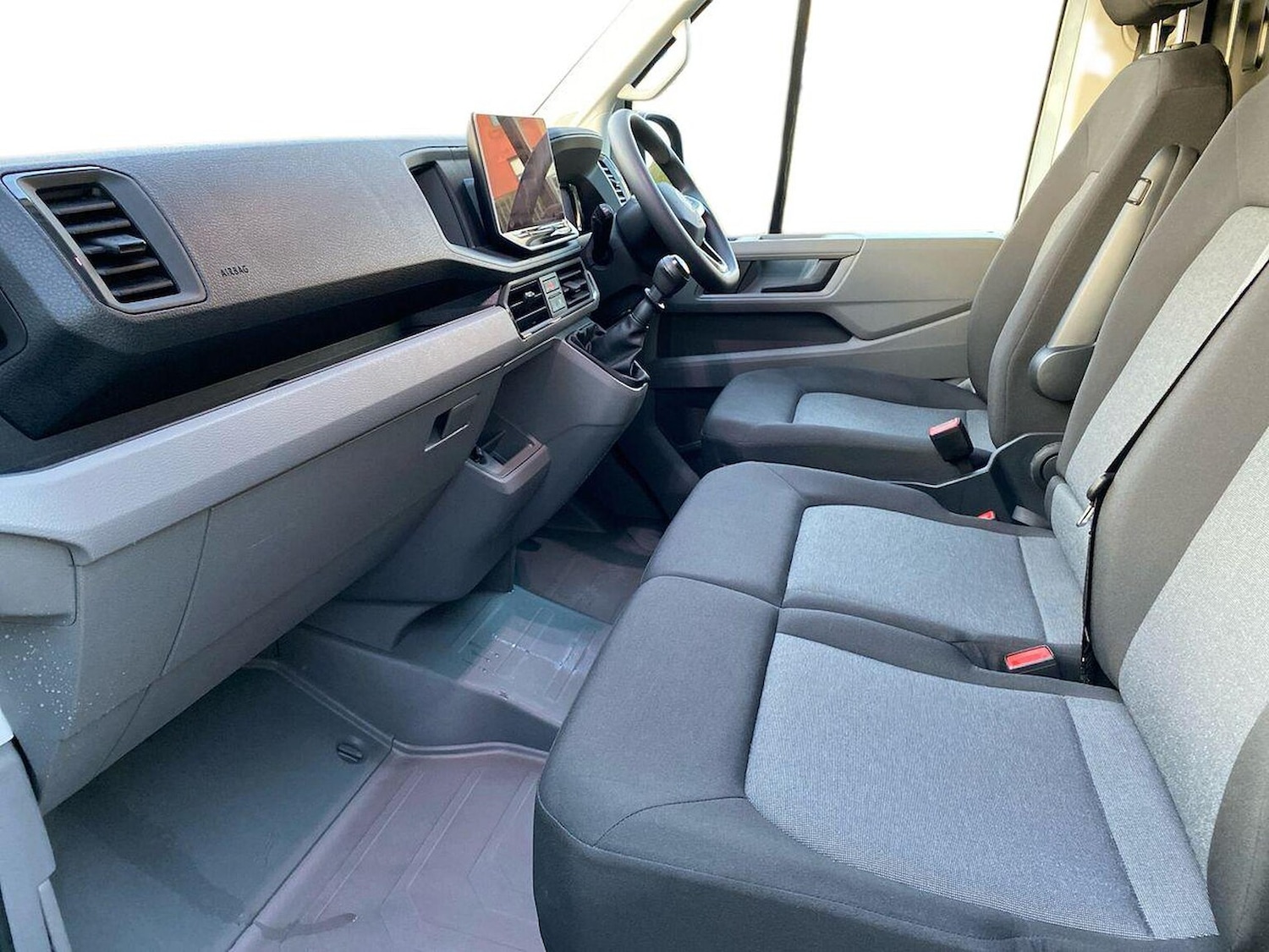 Used Volkswagen Crafter 2025 for sale - 76699521: Photo 4