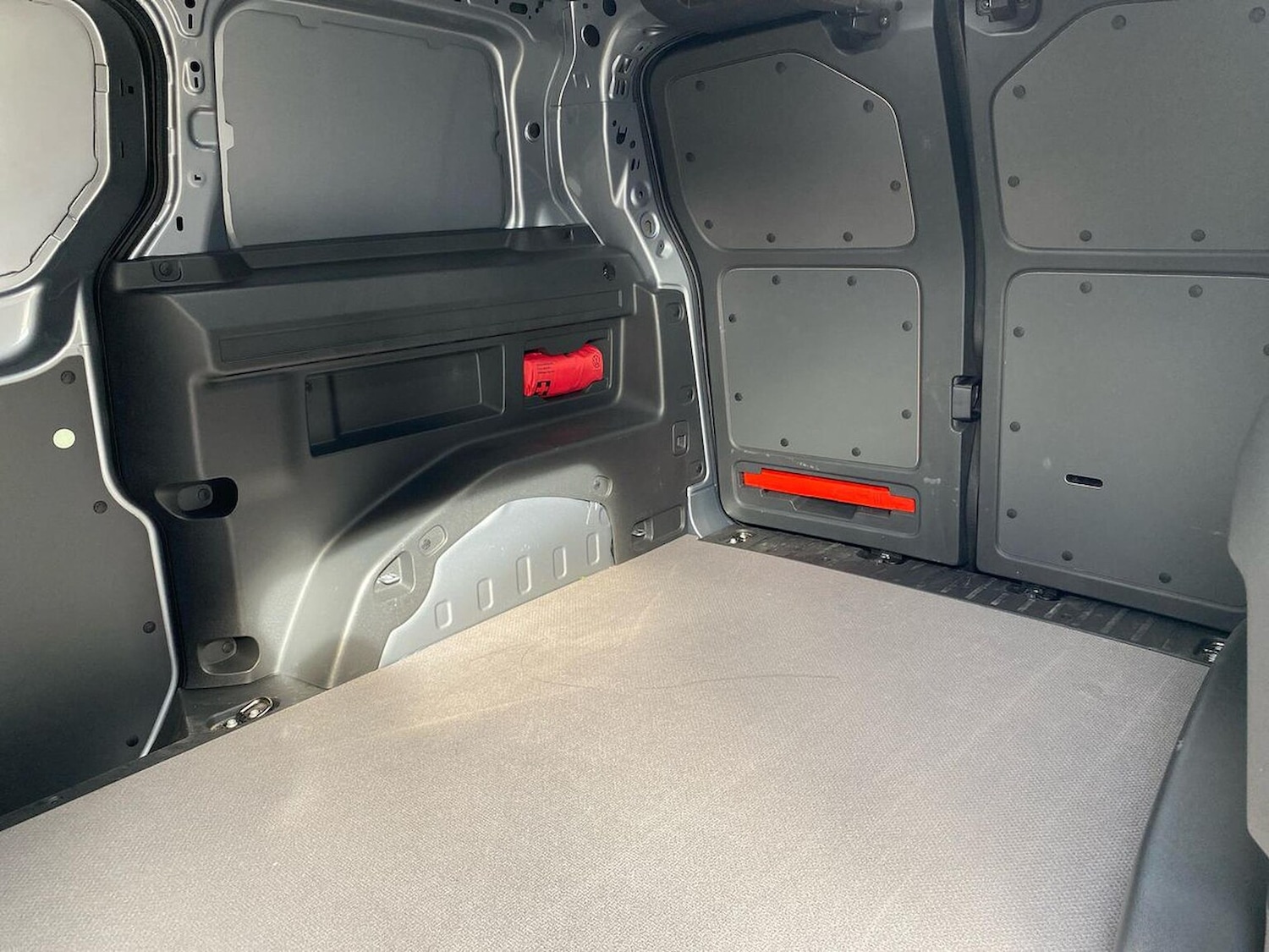 Used Volkswagen ID.Buzz 2024 for sale - 76918929: Photo 10