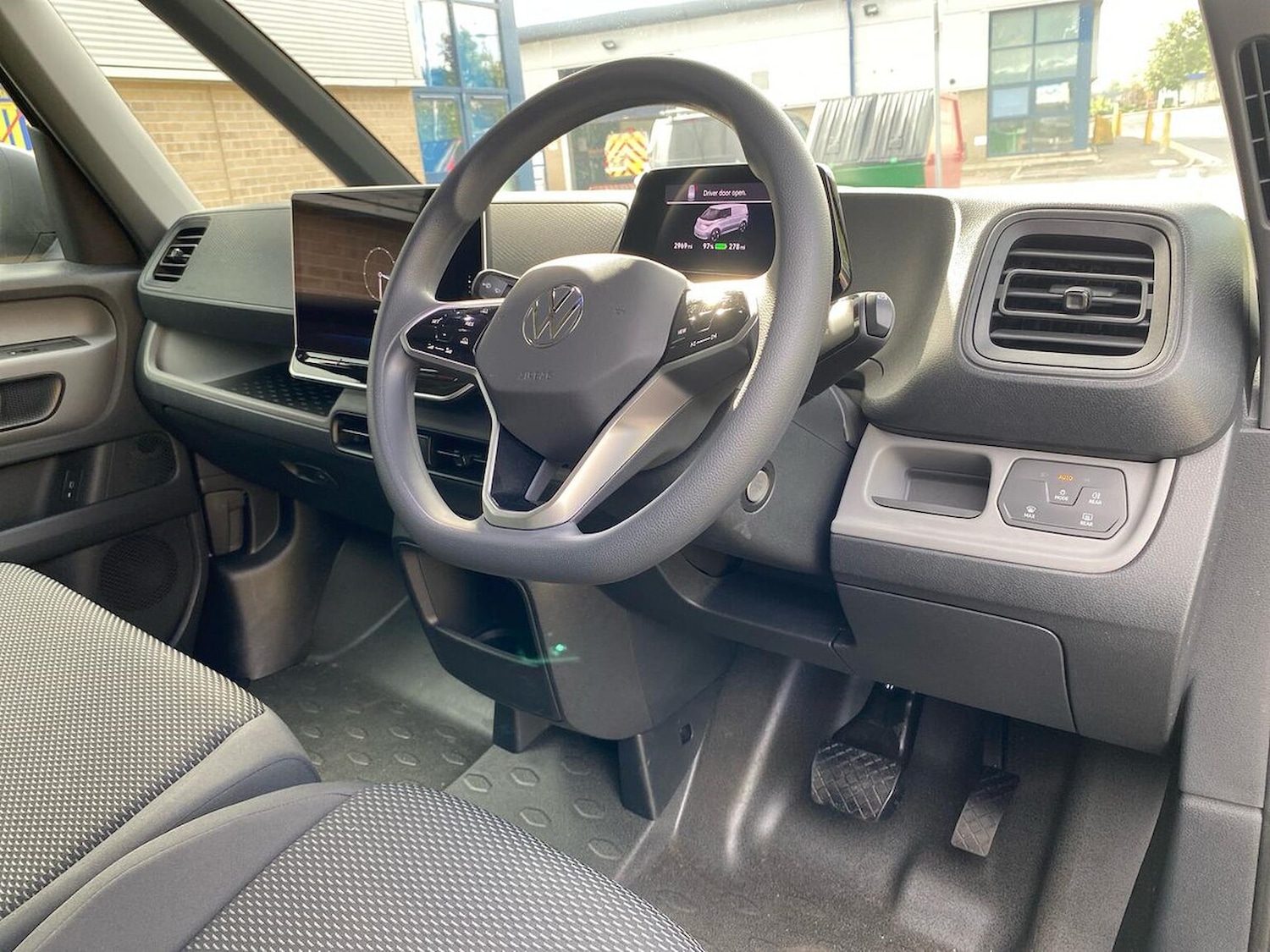 Used Volkswagen ID.Buzz 2024 for sale - 76918929: Photo 12