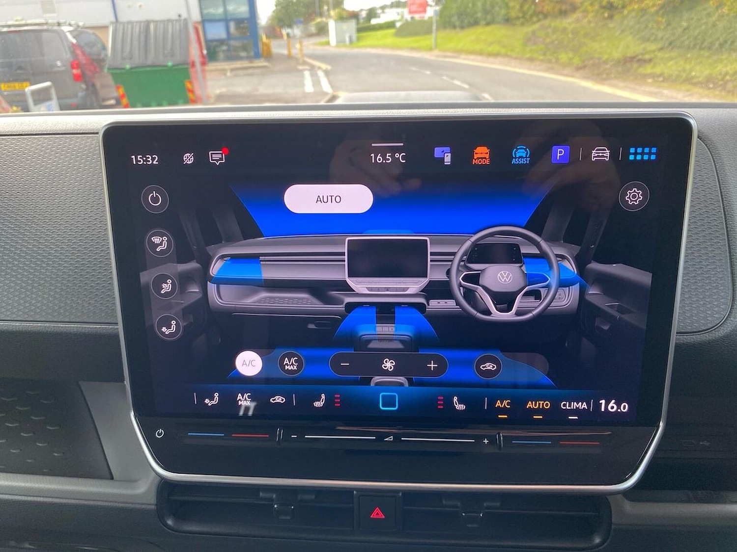 Used Volkswagen ID.Buzz 2024 for sale - 76918929: Photo 15