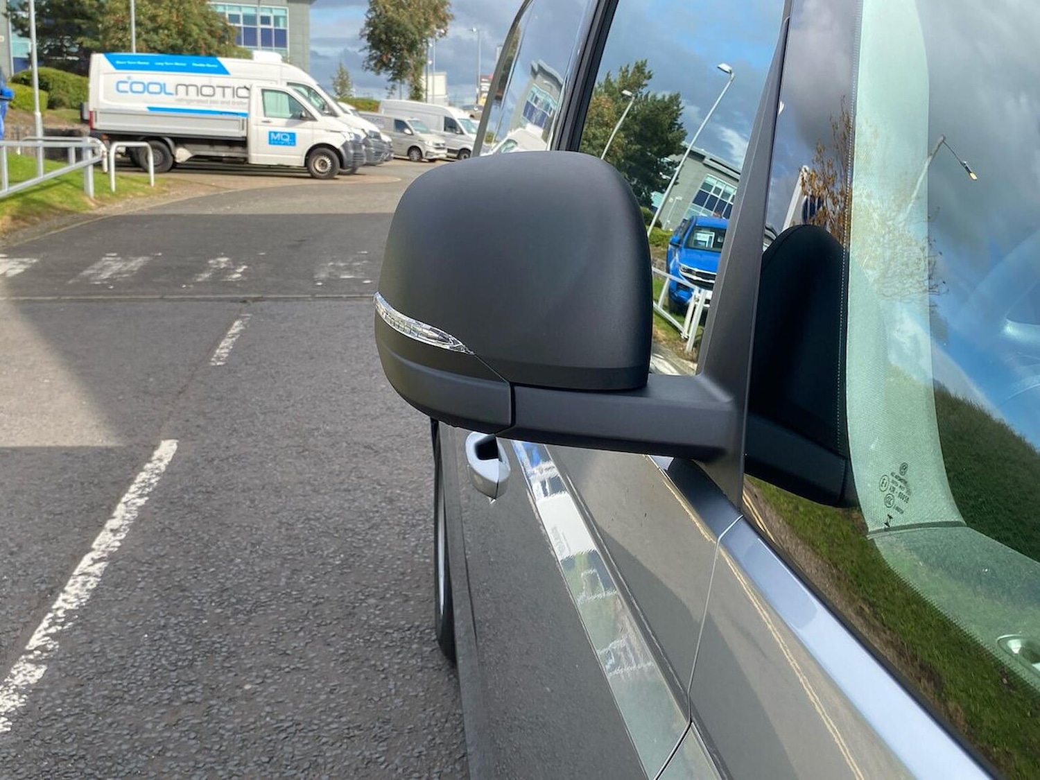 Used Volkswagen ID.Buzz 2024 for sale - 76918929: Photo 17