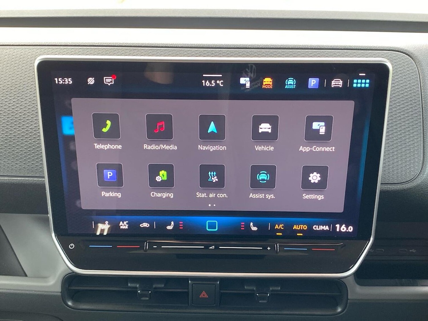 Used Volkswagen ID.Buzz 2024 for sale - 76918929: Photo 9