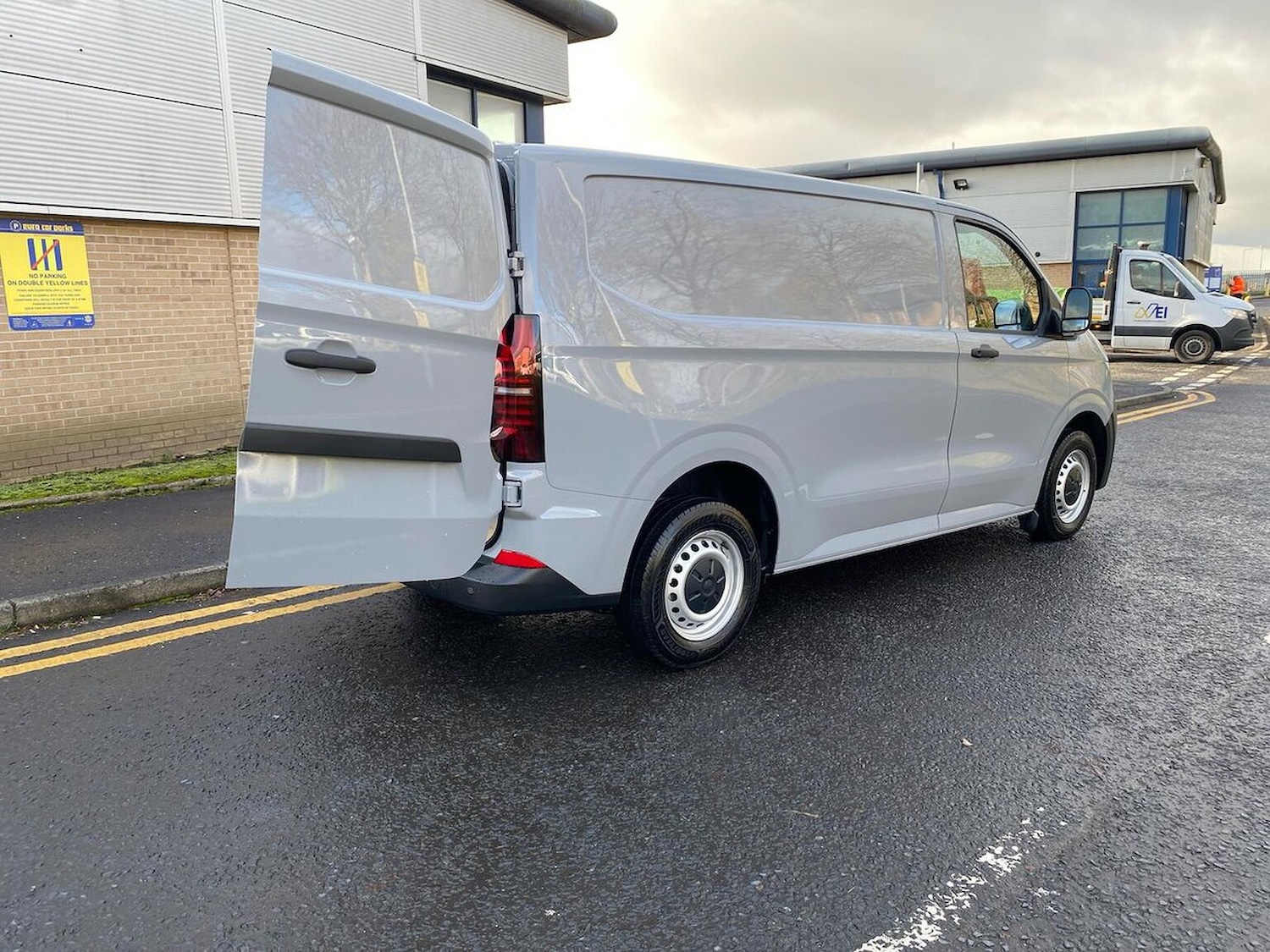 Used Volkswagen Transporter 2025 for sale - 76555407: Photo 28