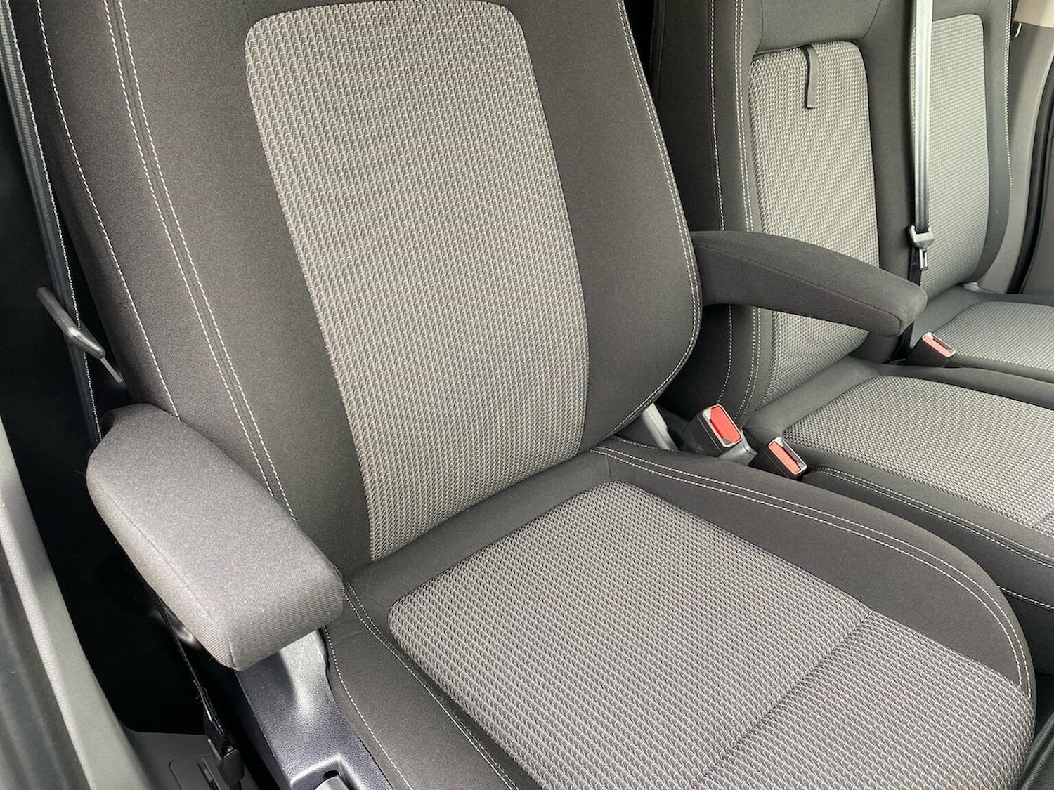 Used Volkswagen Transporter 2025 for sale - 76555407: Photo 34