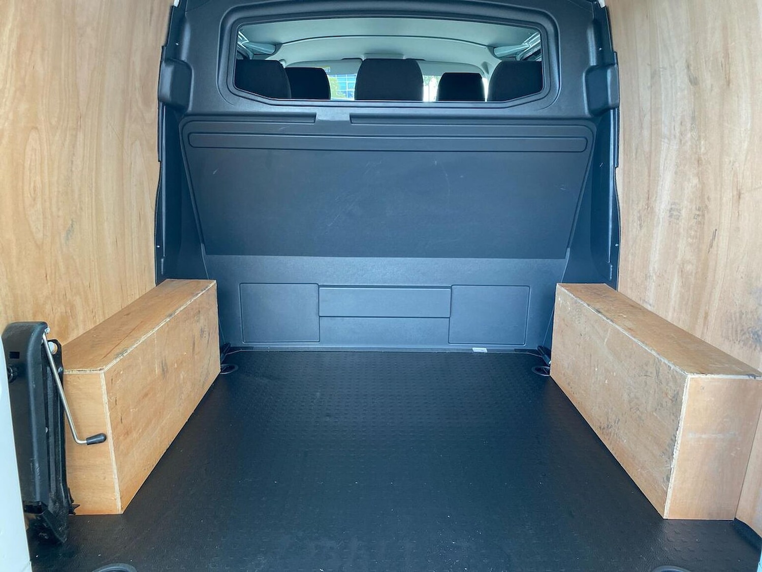 Used Volkswagen Transporter 2024 for sale - 76918949: Photo 11