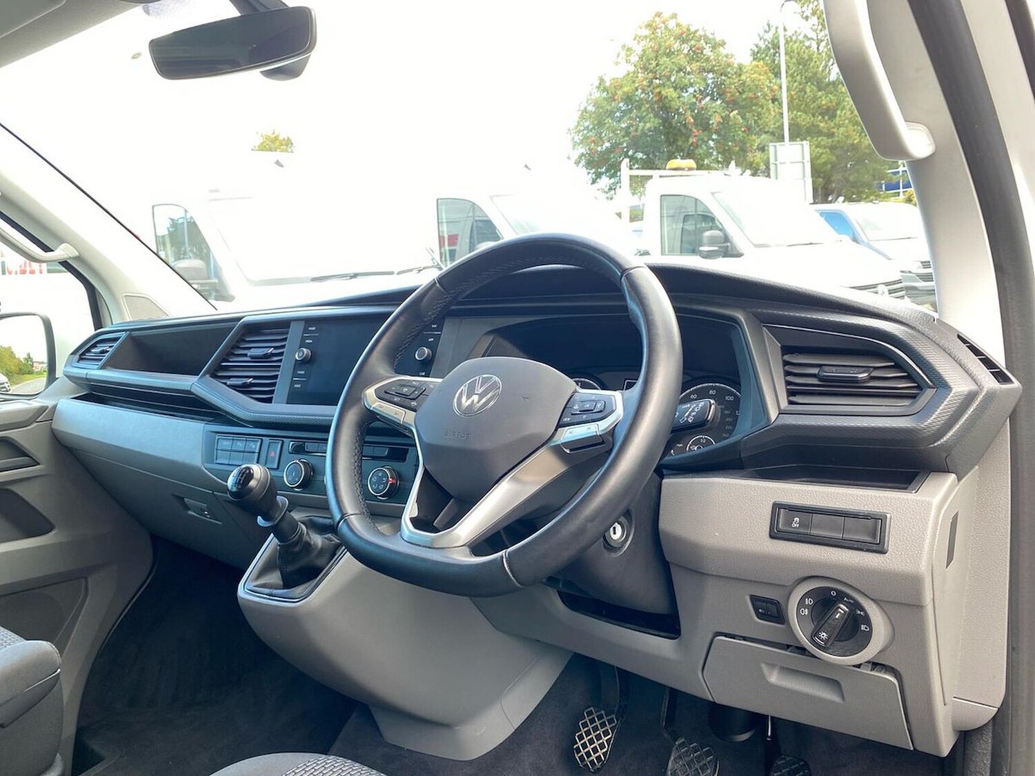 Used Volkswagen Transporter 2024 for sale - 76918949: Photo 12