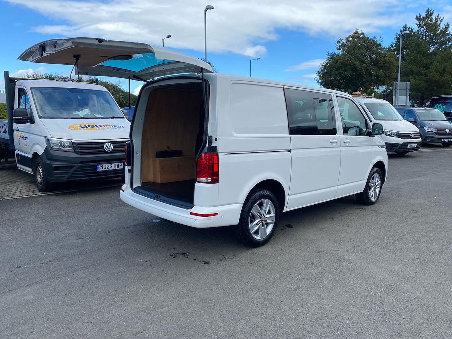 Used Volkswagen Transporter 2024 for sale - 76918949: Photo 24