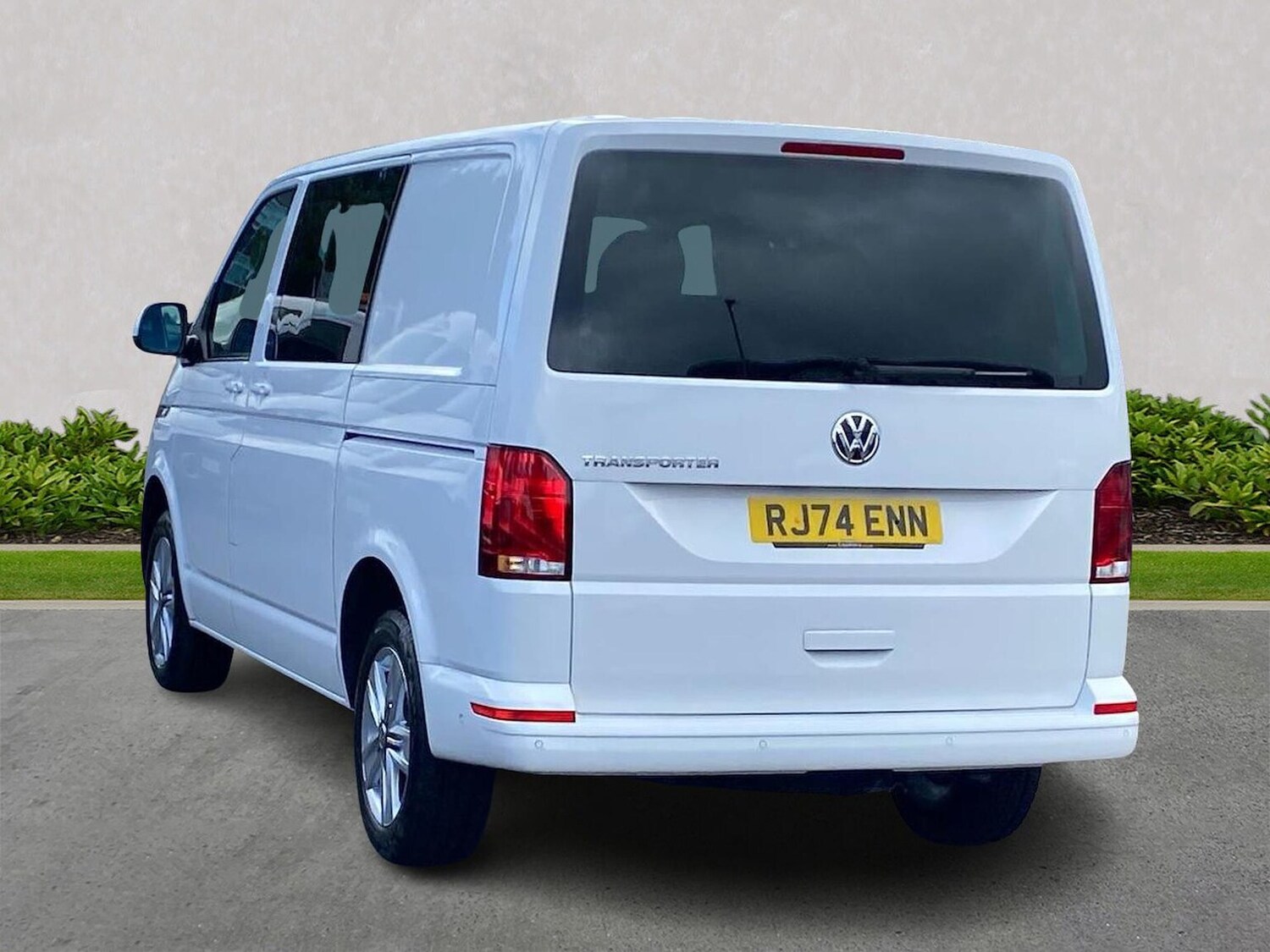 Used Volkswagen Transporter 2024 for sale - 76918949: Photo 3