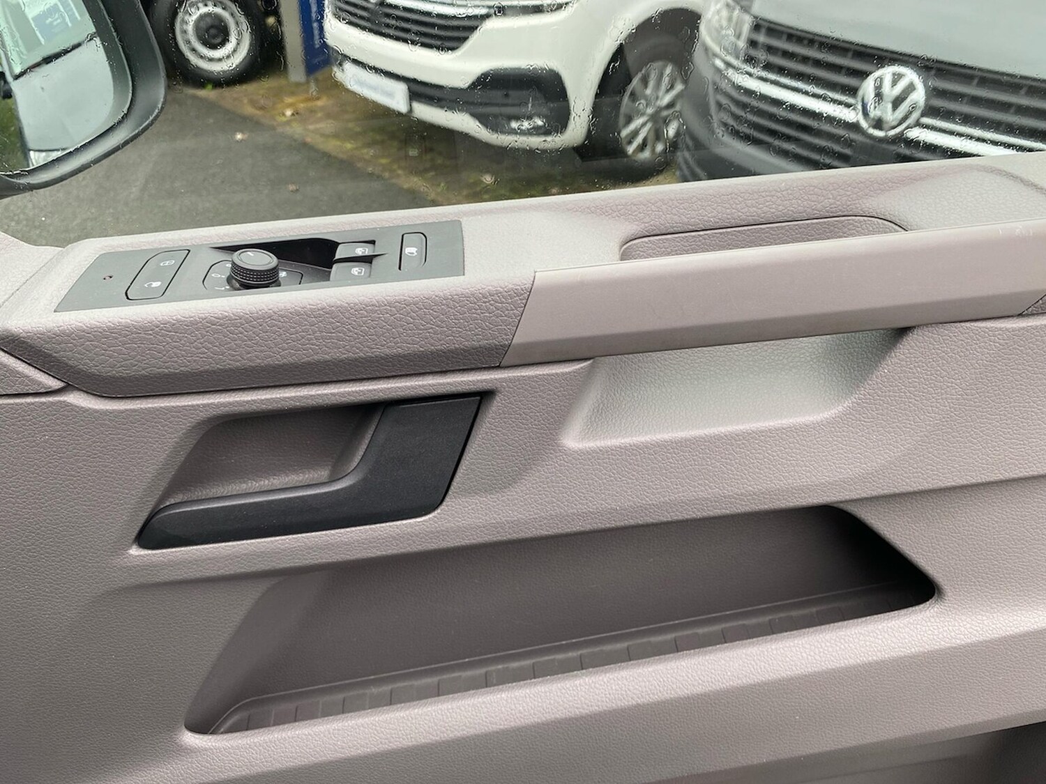 Used Volkswagen Transporter 2024 for sale - 76181425: Photo 14