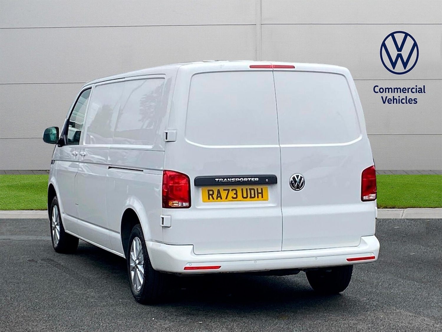 Used Volkswagen Transporter 2024 for sale - 76181425: Photo 3