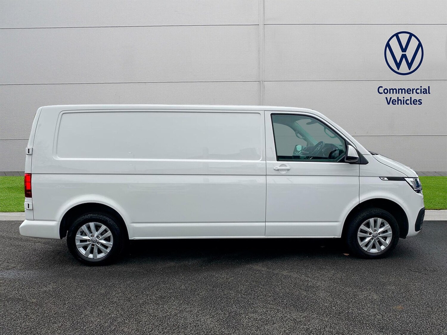 Used Volkswagen Transporter 2024 for sale - 76181425: Photo 4
