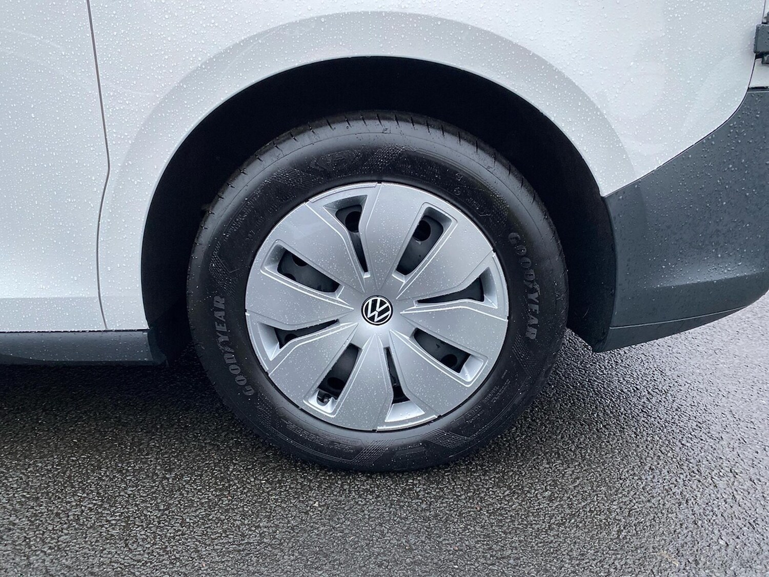 Used Volkswagen ID.Buzz 2024 for sale - 77488734: Photo 5