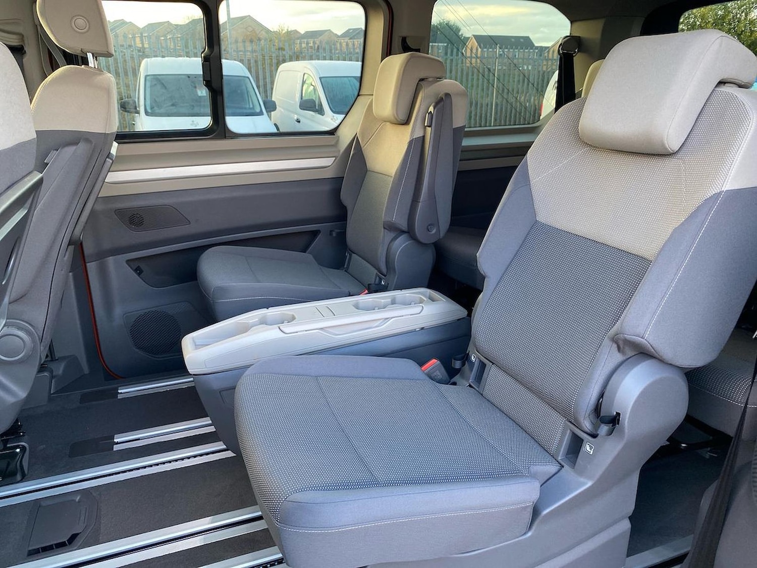 Used Volkswagen Multivan 2025 for sale - 76693438: Photo 10