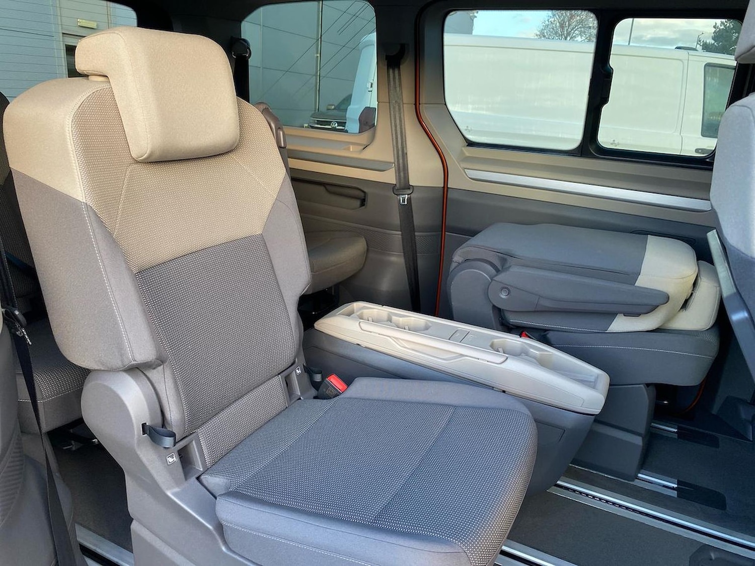 Used Volkswagen Multivan 2025 for sale - 76693438: Photo 26