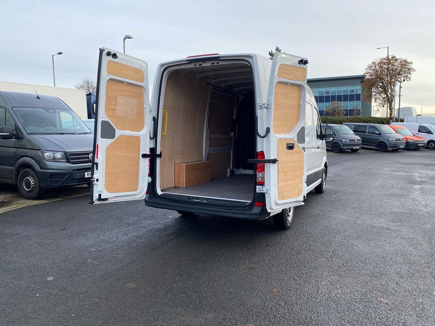 Used Volkswagen Crafter 2025 for sale - 76412498: Photo 28