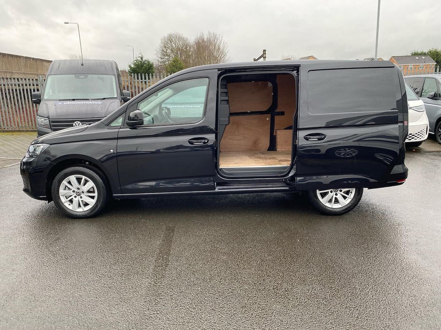 Used Volkswagen Caddy Maxi 2025 for sale - 77980048: Photo 31