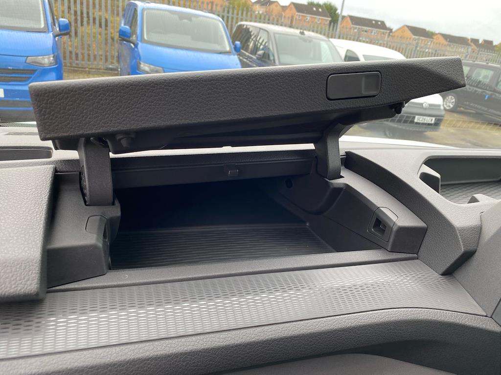 Used Volkswagen Transporter 2025 for sale - 76477333: Photo 41