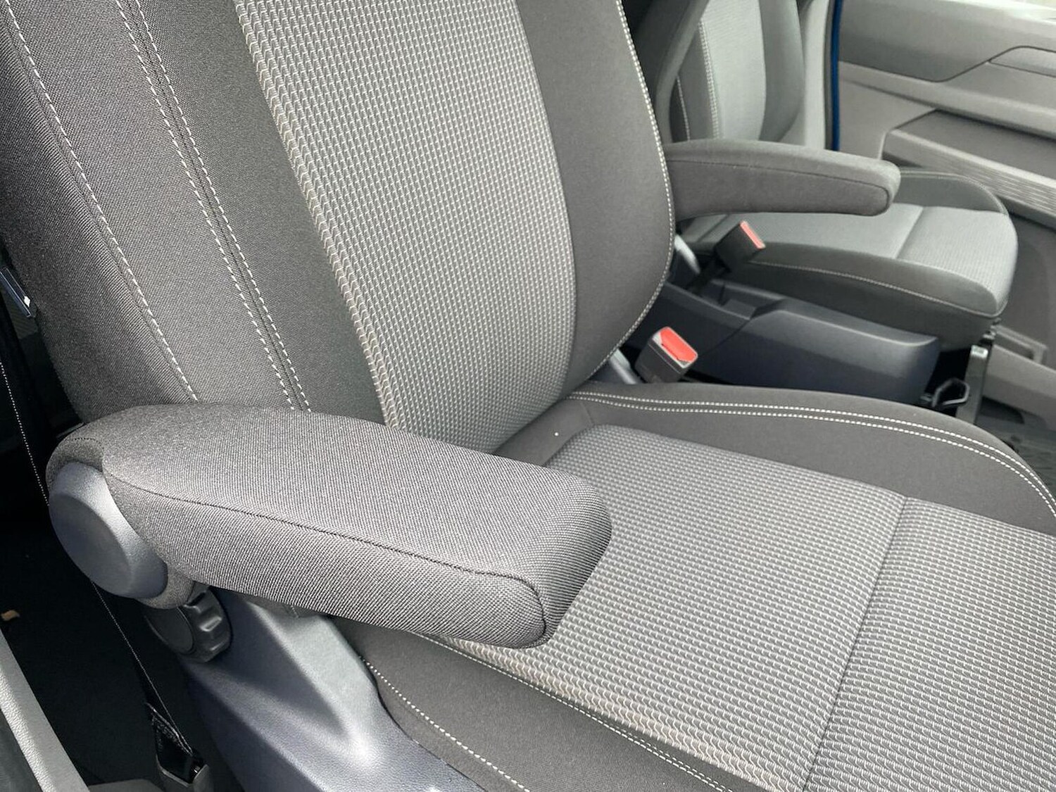 Used Volkswagen Transporter 2025 for sale - 77488660: Photo 35