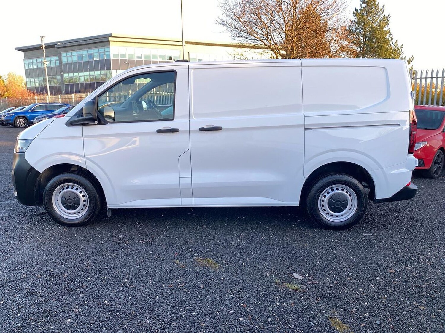 Used Volkswagen Transporter 2025 for sale - 77488623: Photo 42