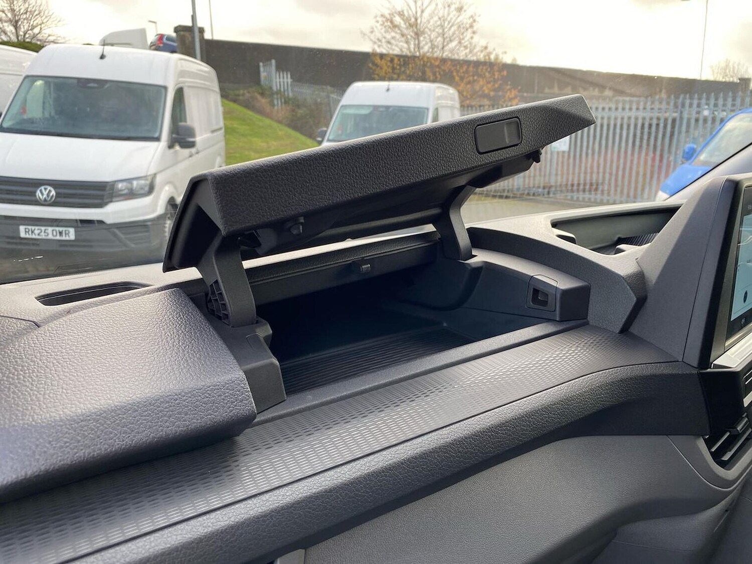 Used Volkswagen Transporter 2025 for sale - 77488643: Photo 32