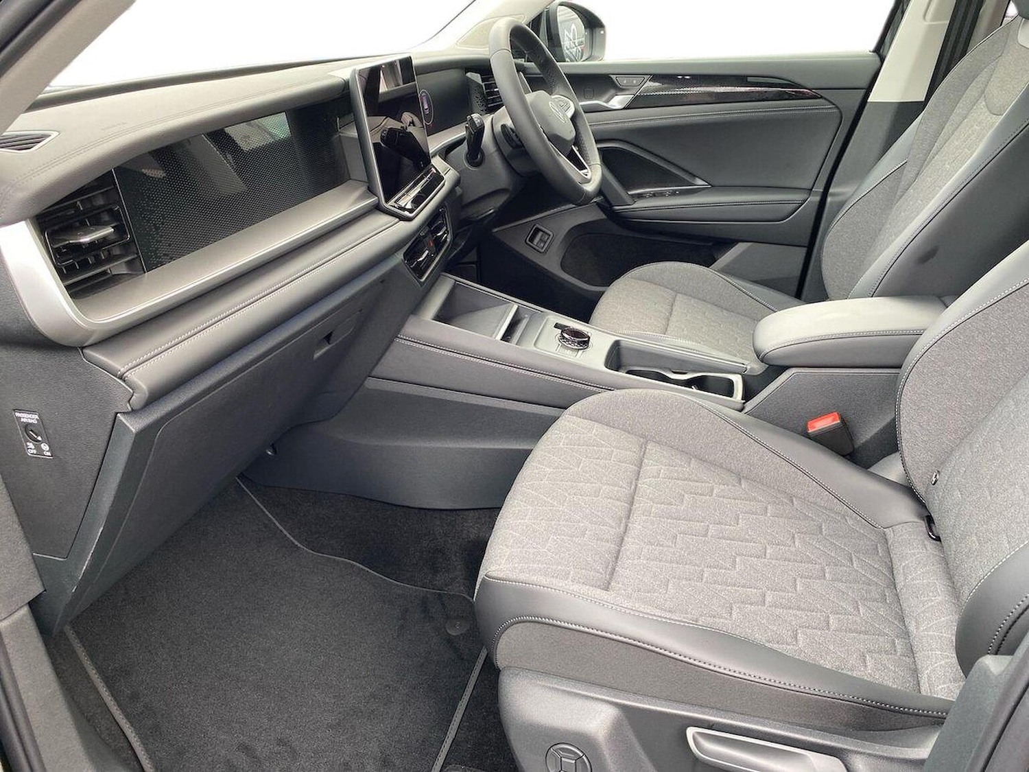 Used Volkswagen Touran 2025 for sale - 77488675: Photo 2