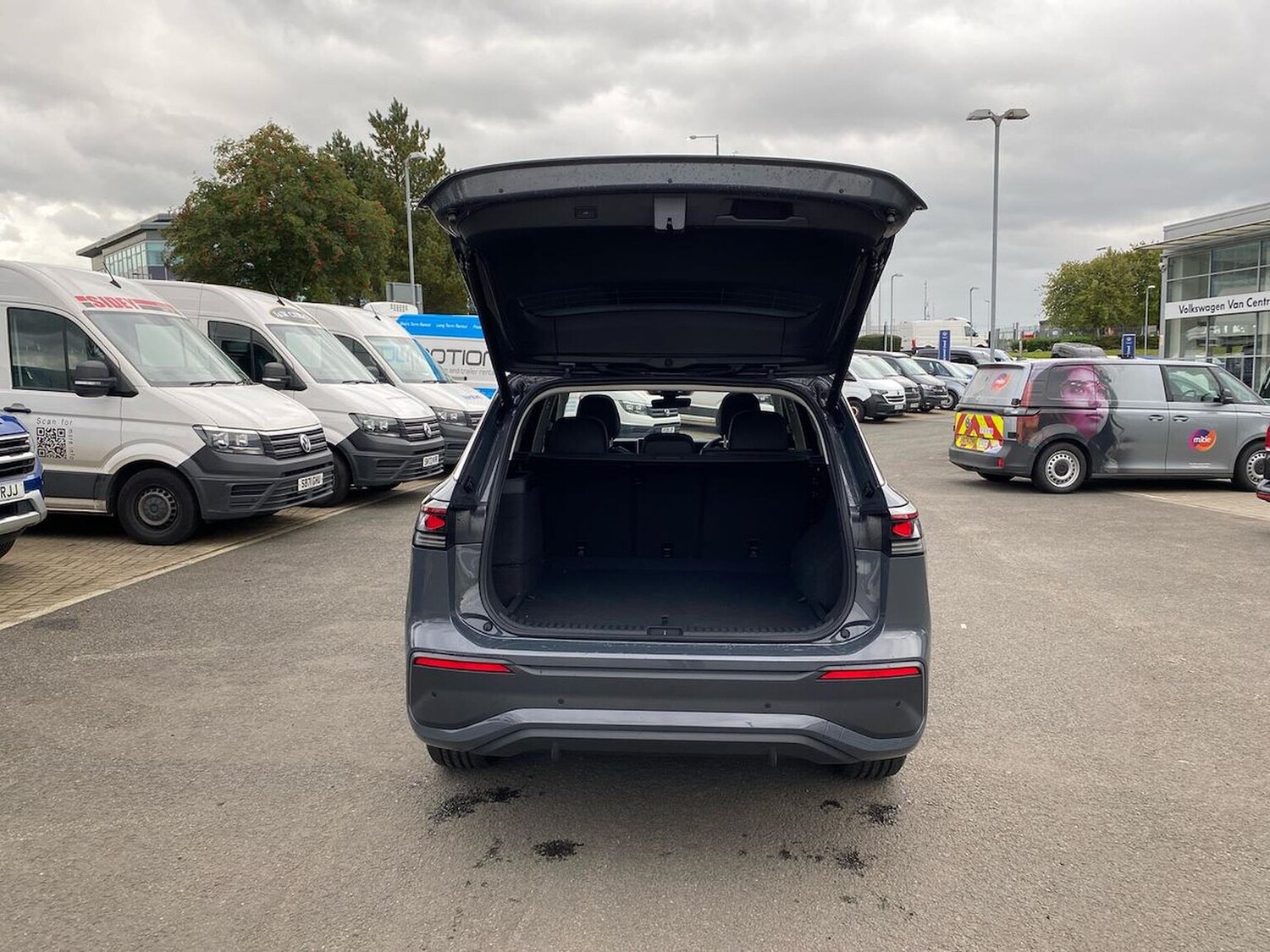 Used Volkswagen Touran 2025 for sale - 77488678: Photo 25