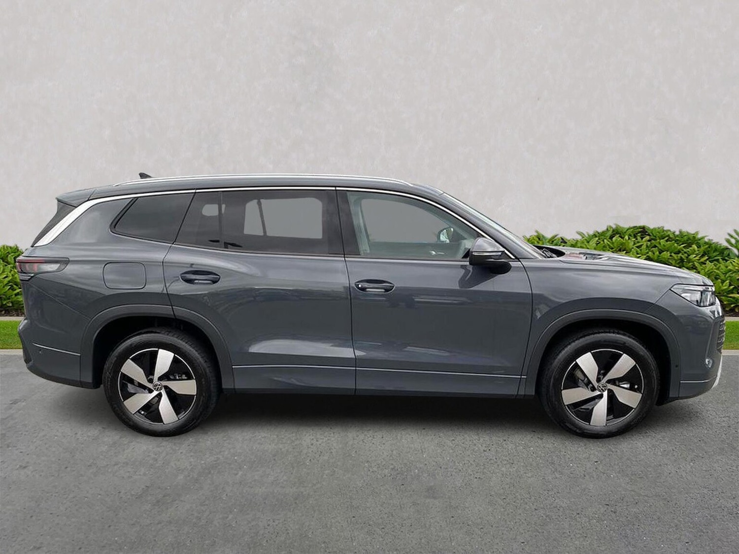 Used Volkswagen Touran 2025 for sale - 77488678: Photo 4