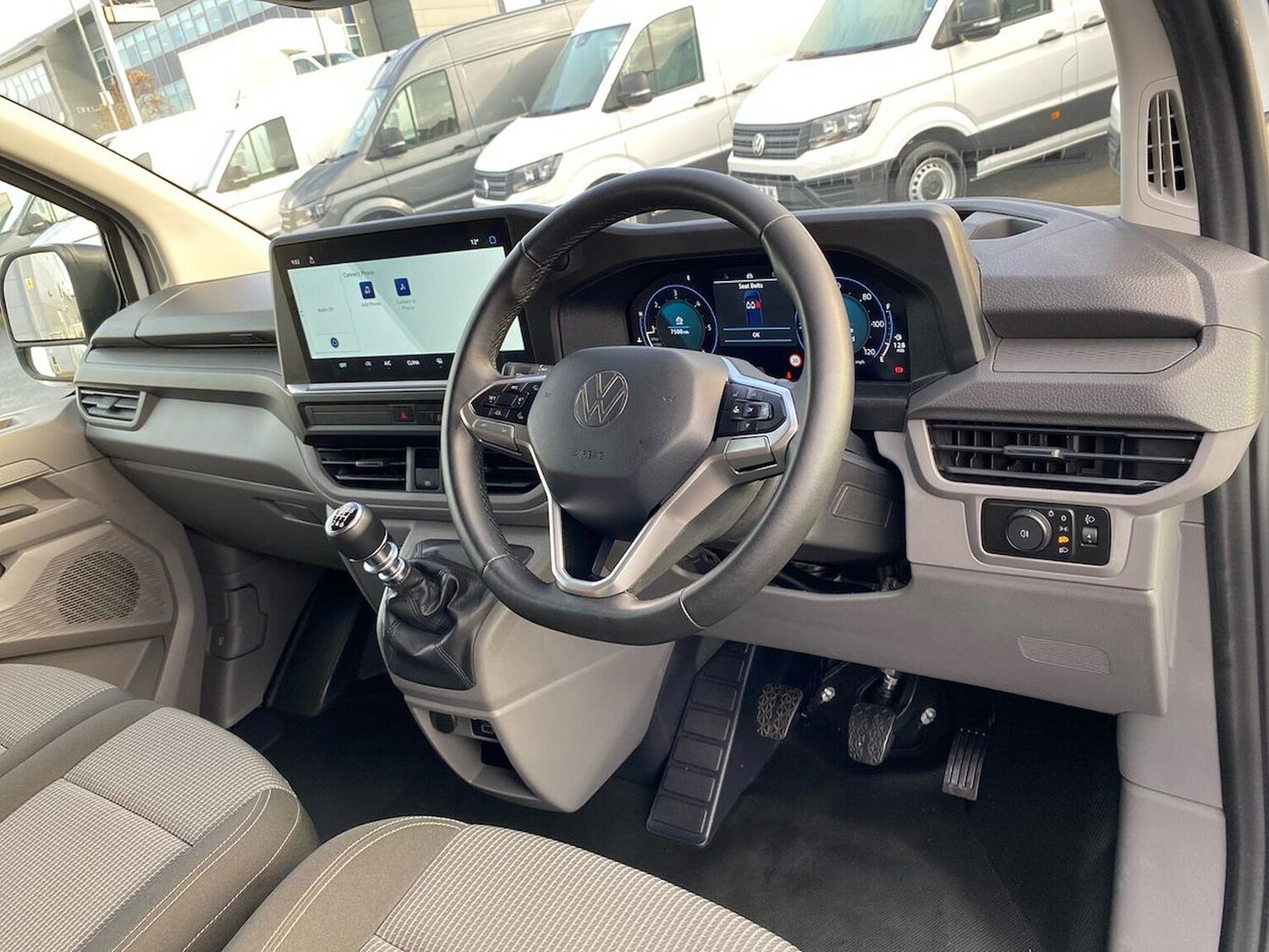 Used Volkswagen Transporter 2025 for sale - 76422322: Photo 12