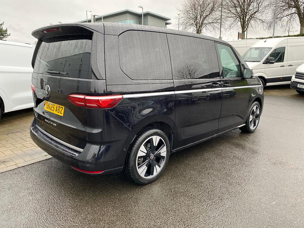 Used Volkswagen Multivan 2025 for sale - 76555412: Photo 24
