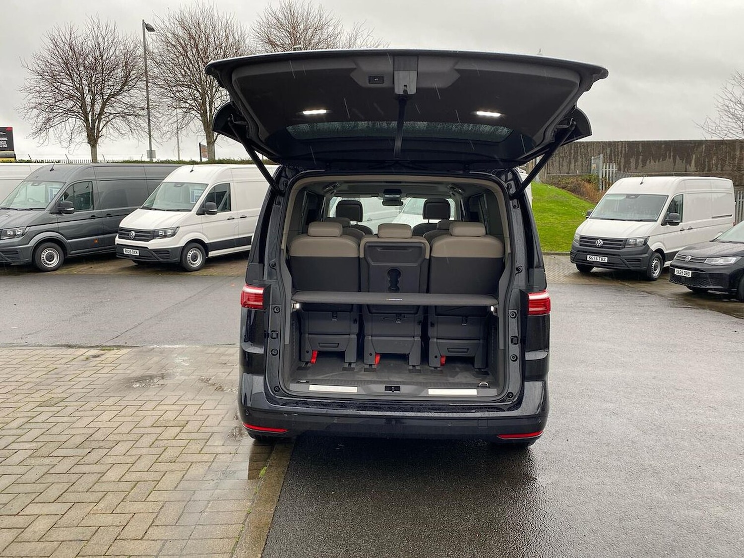 Used Volkswagen Multivan 2025 for sale - 76555412: Photo 26