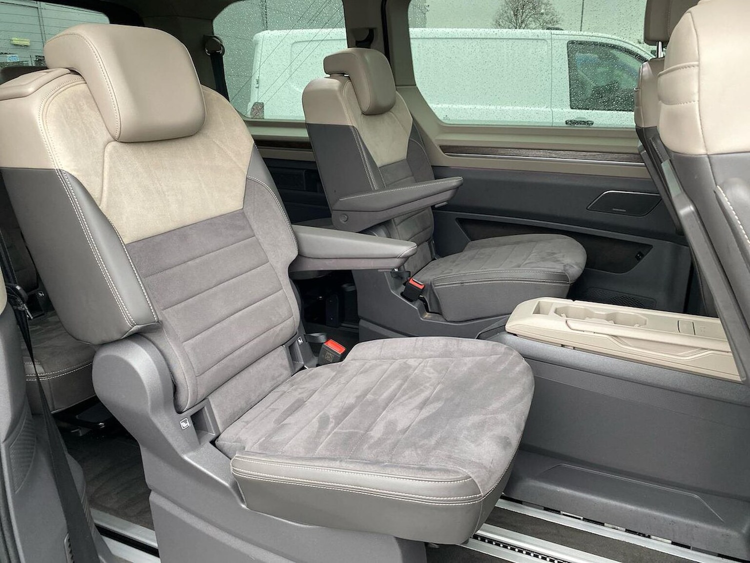 Used Volkswagen Multivan 2025 for sale - 76555412: Photo 28