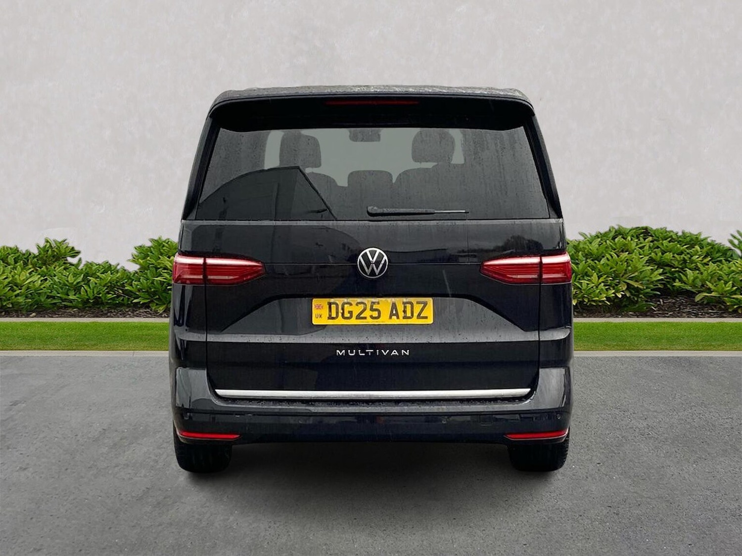 Used Volkswagen Multivan 2025 for sale - 76555412: Photo 7