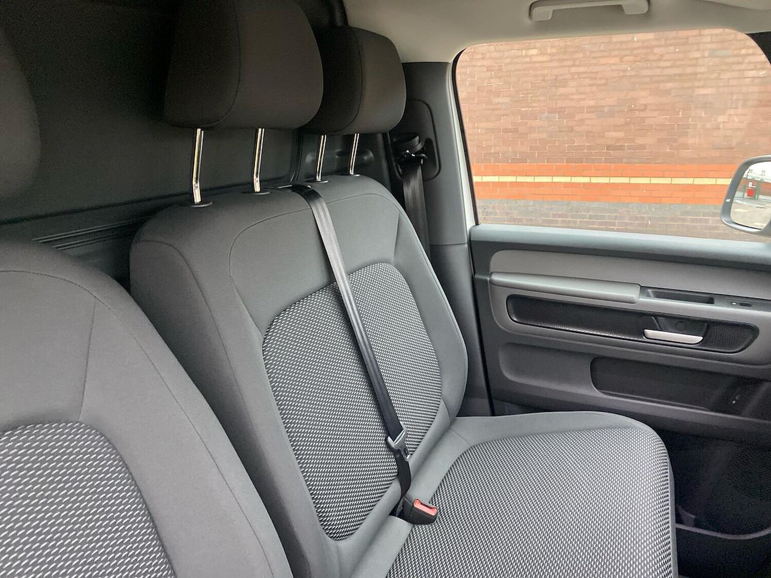 Used Volkswagen ID.Buzz 2025 for sale - 76957501: Photo 16